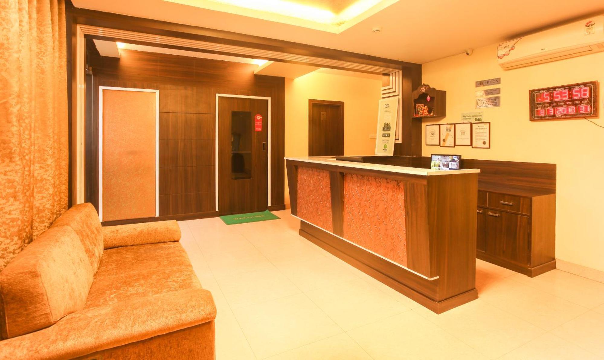 Hotel Janki International 3 Km From Kashi Vishwanath Temple Free Pickup From Railway Station Varanasi Exterior foto